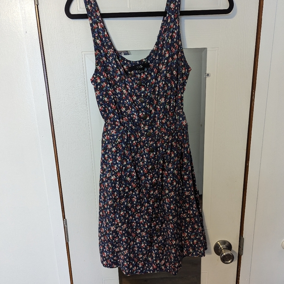 XXI.   Summer Dress. 178 - Picture 4 of 4